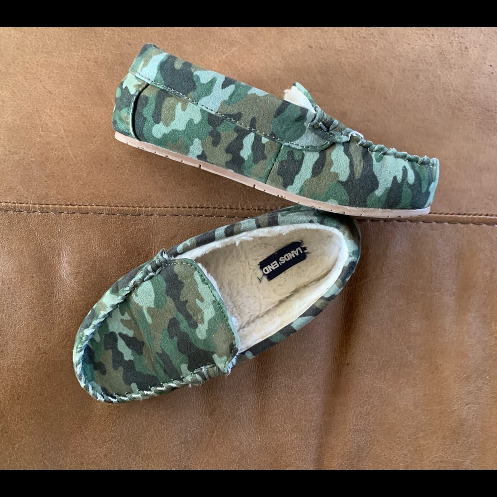 Lands End Camo Slippers - Picture 2 of 10